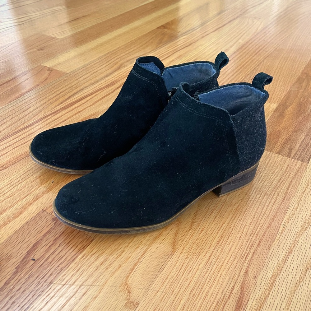 Tom’s Black Suede Ankle Boot